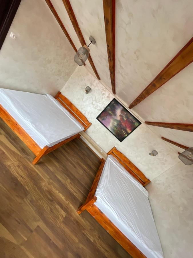 Casa Yachi Vama Veche